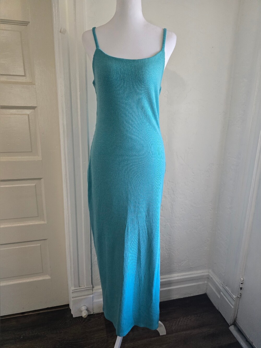 Vici Sleeveless Ribbed Maxi Dress in Aqua